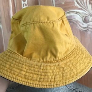 titleist bucket hat with string